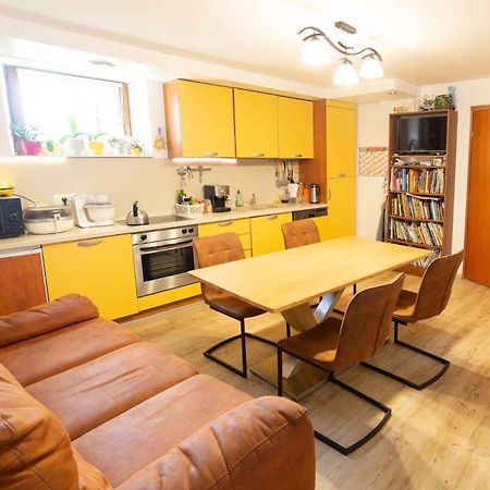 Cozy Corner Apartment โคเปร์ ภายนอก รูปภาพ